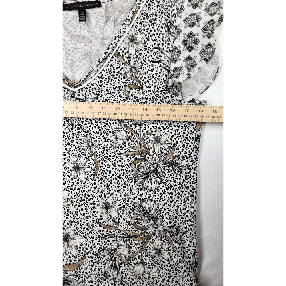 White House Black Market V Neck Top Medium Animal & Floral Print Ruffle Sleeves - Picture 6 of 7